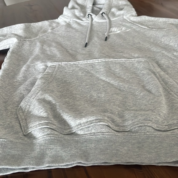 Women’s nike hoodie - Picture 2 of 4
